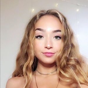 Meet your Posher, Zoe